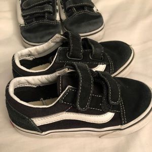 Classic Velcro Vans 8.5 (2 pairs)